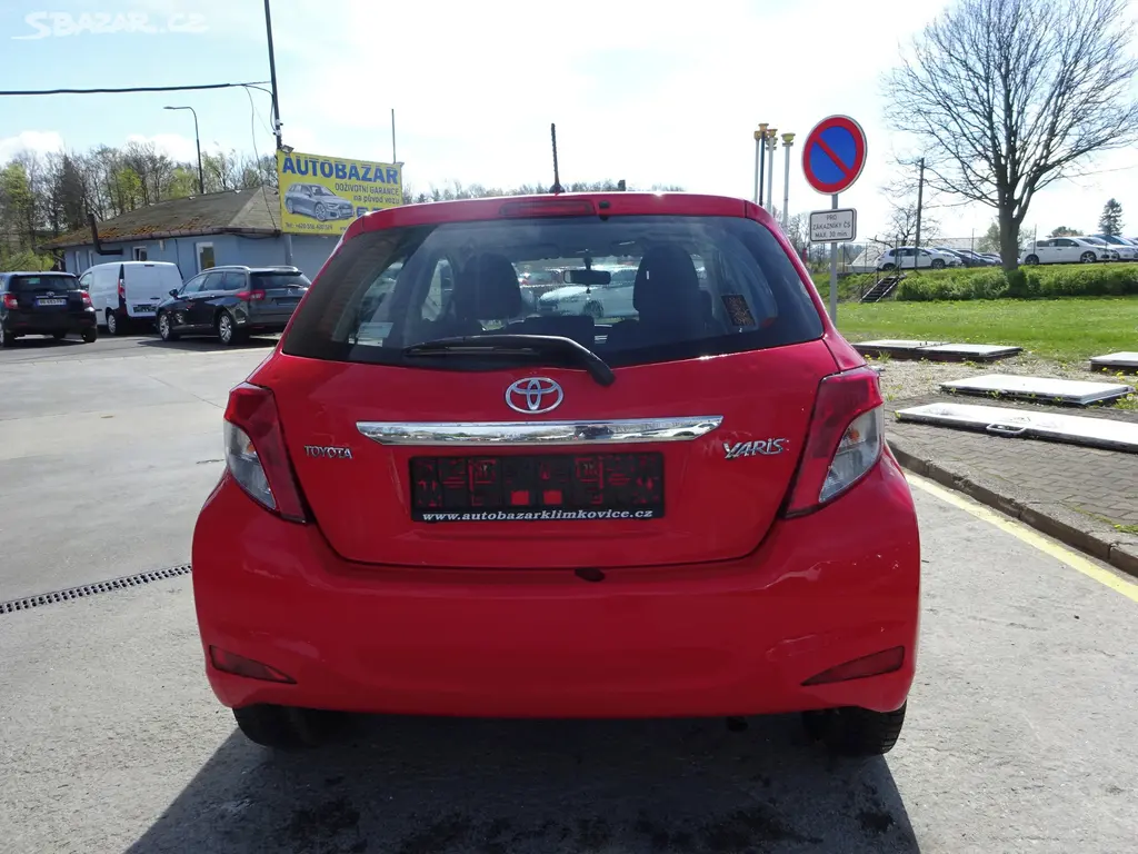 TOYOTA YARIS 1,4 D-4D GARANCE KM - fotka 6