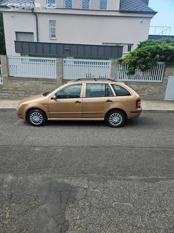Škoda Fabia Combi 1.4 MPI 50kw - fotka 2