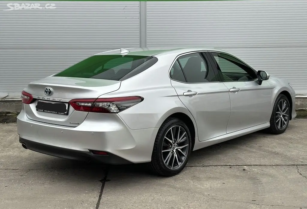 Toyota camry 2.5 hybrid at - fotka 3