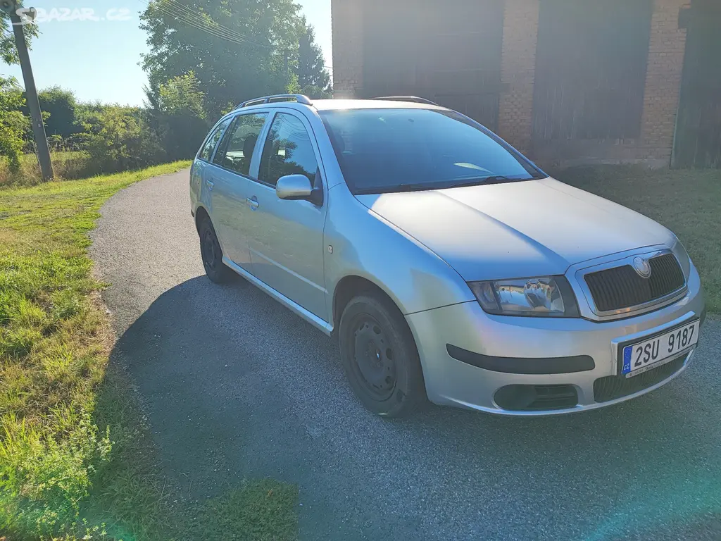 Škoda Fabia Combi - fotka 2