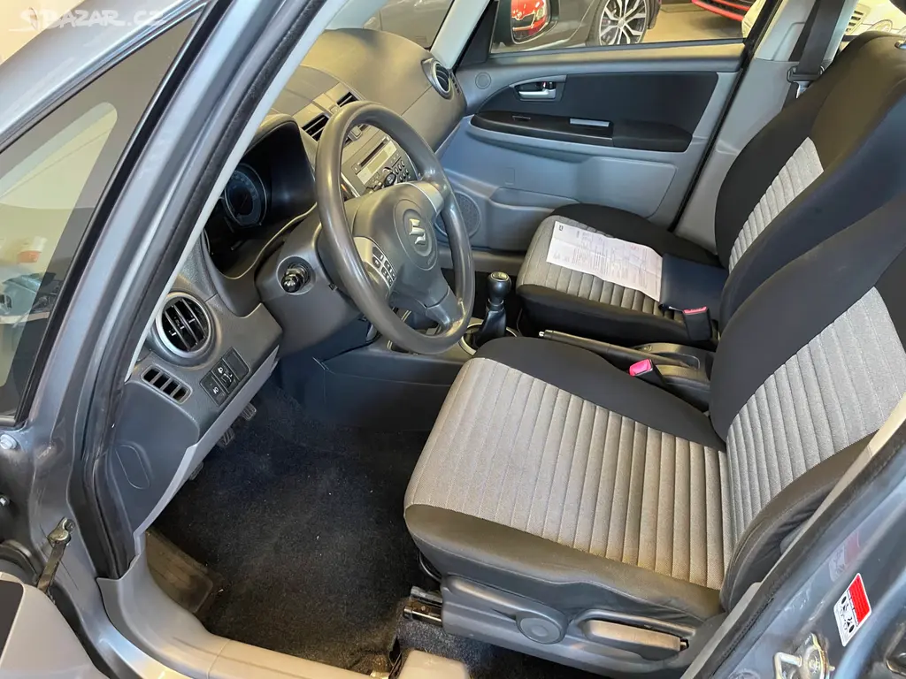 SUZUKI SX4 4X4 1,6 88KW 1 MAJITEL 84TKM 2014 - fotka 5