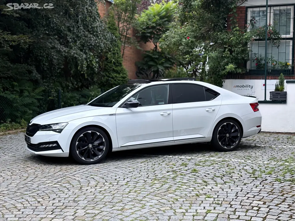 Škoda Superb, SPORTLINE 1.5 TSI 110kW DSG,ČR - fotka 4