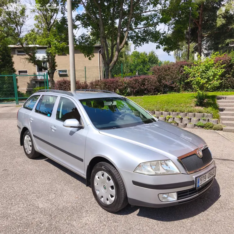 Škoda Octavia combi 1.9 TDI 77kw - fotka 4