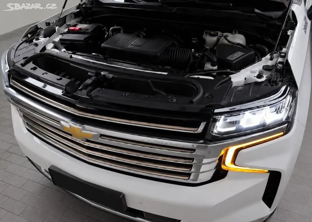 Chevrolet Suburban 5.3 V8,261KW,EXCLUSIVE,4X4,DPH - fotka 6