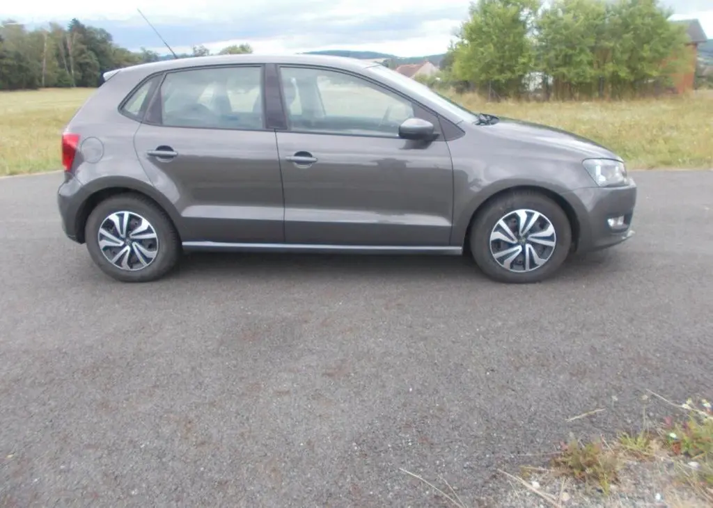 Volkswagen Polo 1,2 klimatronic ,velmi zachov. - fotka 6