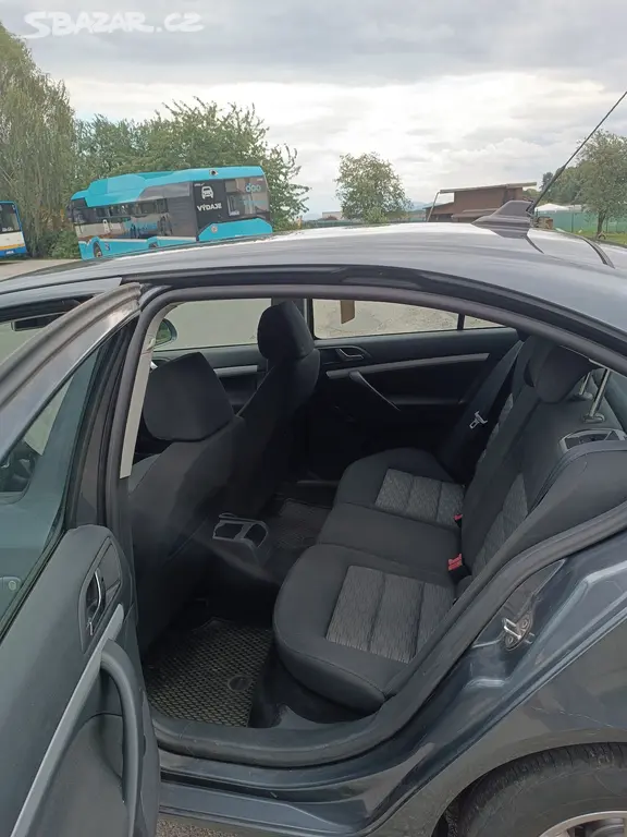 Škodu Octavia II, facelift 1,6 TD - fotka 5