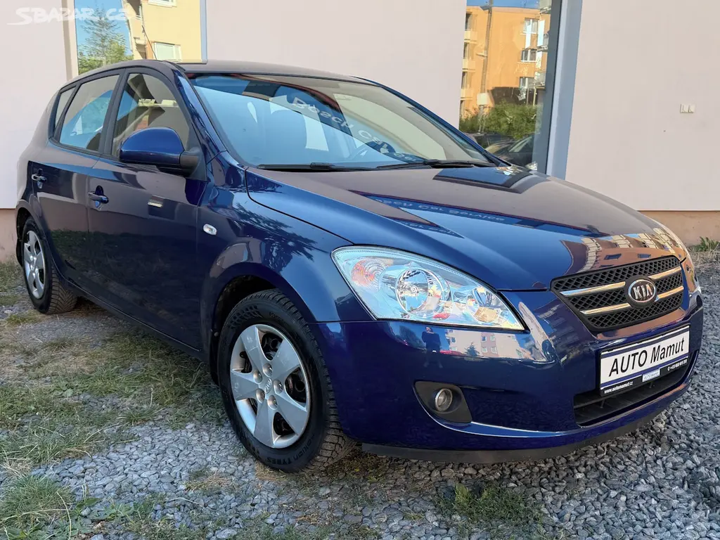 Kia Cee´d, 2.0i 105kW, po 1. maj v CZ - fotka 2