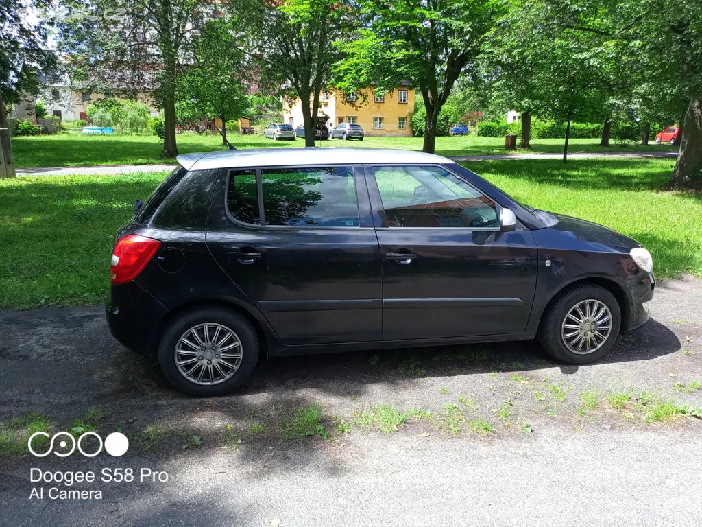 Škoda fabia 2 - fotka 2