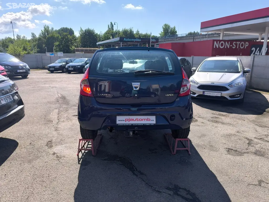 Dacia Sandero 1.6 MPi 64kW Laureate ,Tažné,2maj - fotka 6