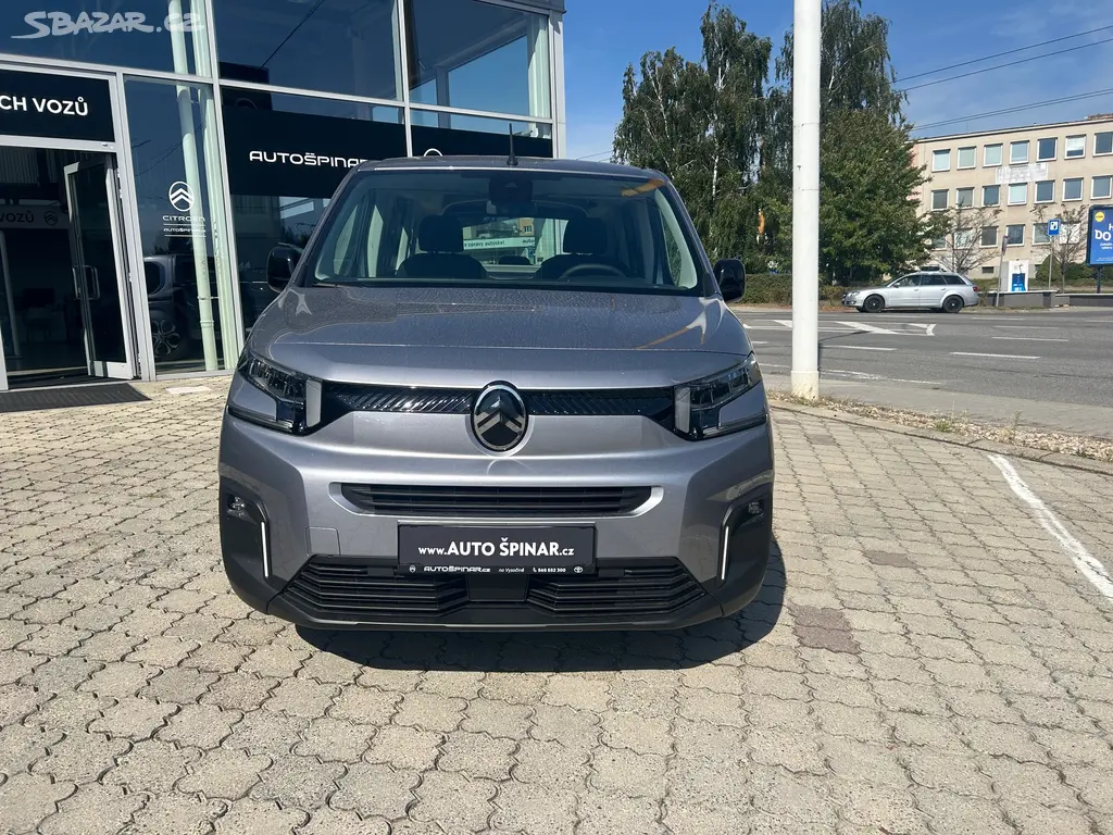 Citroën Berlingo, PLUS Petrol 110k + Kamera - fotka 2