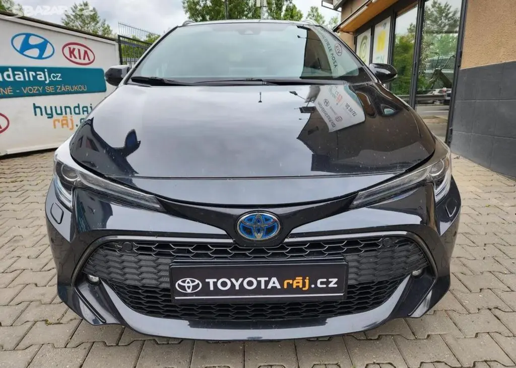 Toyota Corolla 2.0-HYBRID-V ZÁRUCE-POLOKŮŽE