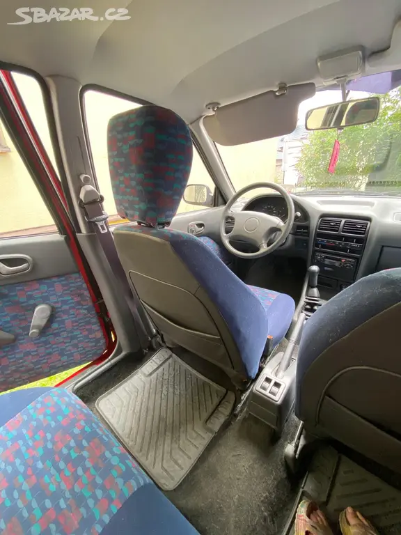 Suzuki Swift 1.0 GLXnízký nájezd,zaplacená ekodaň - fotka 3