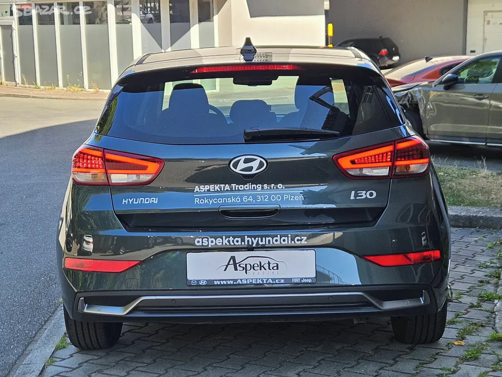 Hyundai i30, 1,0 T-GDi 84kW, Style, 1.maj. - fotka 4