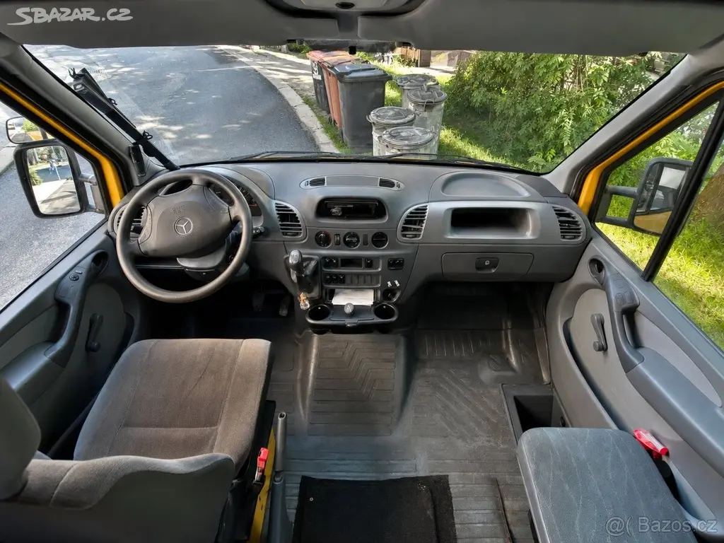Mercedes-Benz Sprinter 2,2 FOODTRUCK - fotka 3