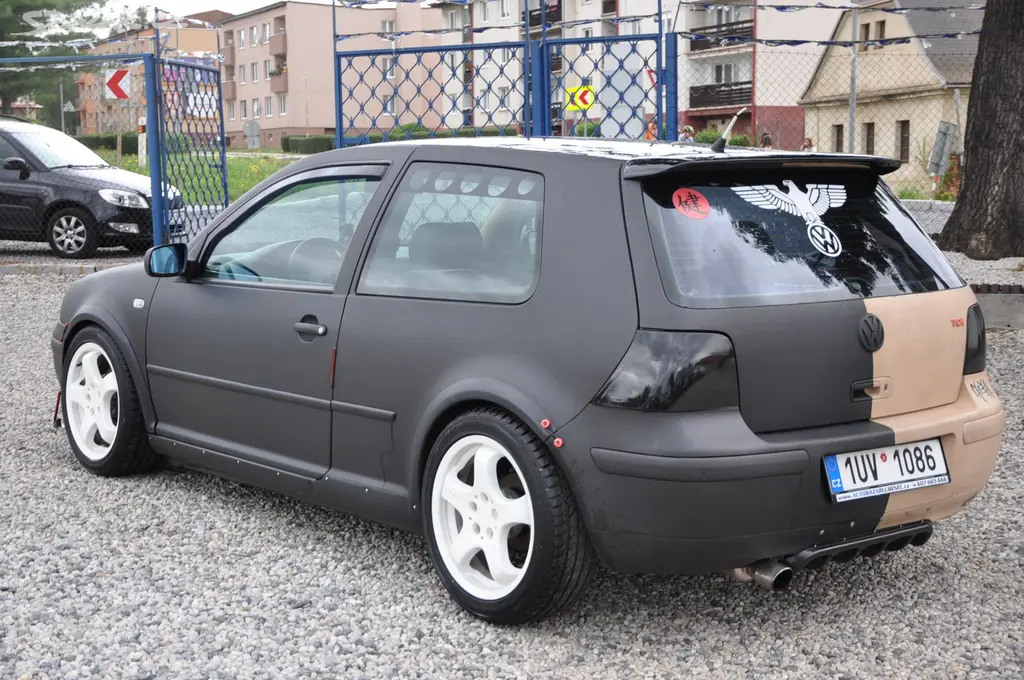 Volkswagen Golf, IV 1.9TDi 66kW 3dv. - fotka 4