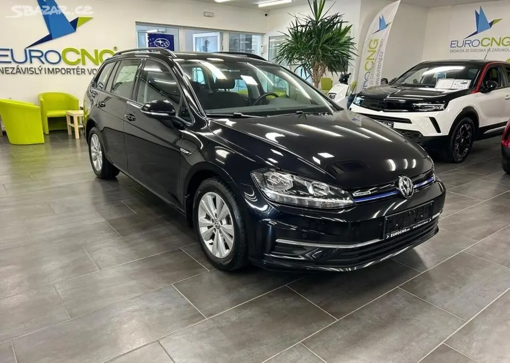 Volkswagen Golf 1.5 TGI Comfort MAN 2019 | Zár