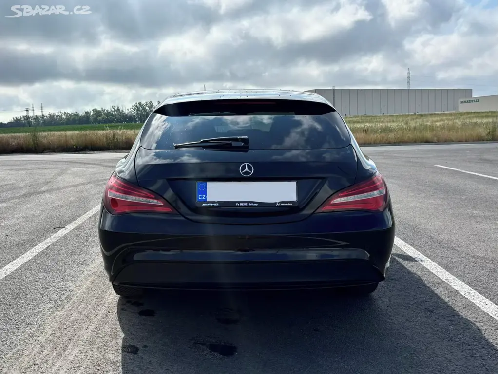 Mercedes-Benz CLA 200 d Shooting Brake Bez AdBlue - fotka 5