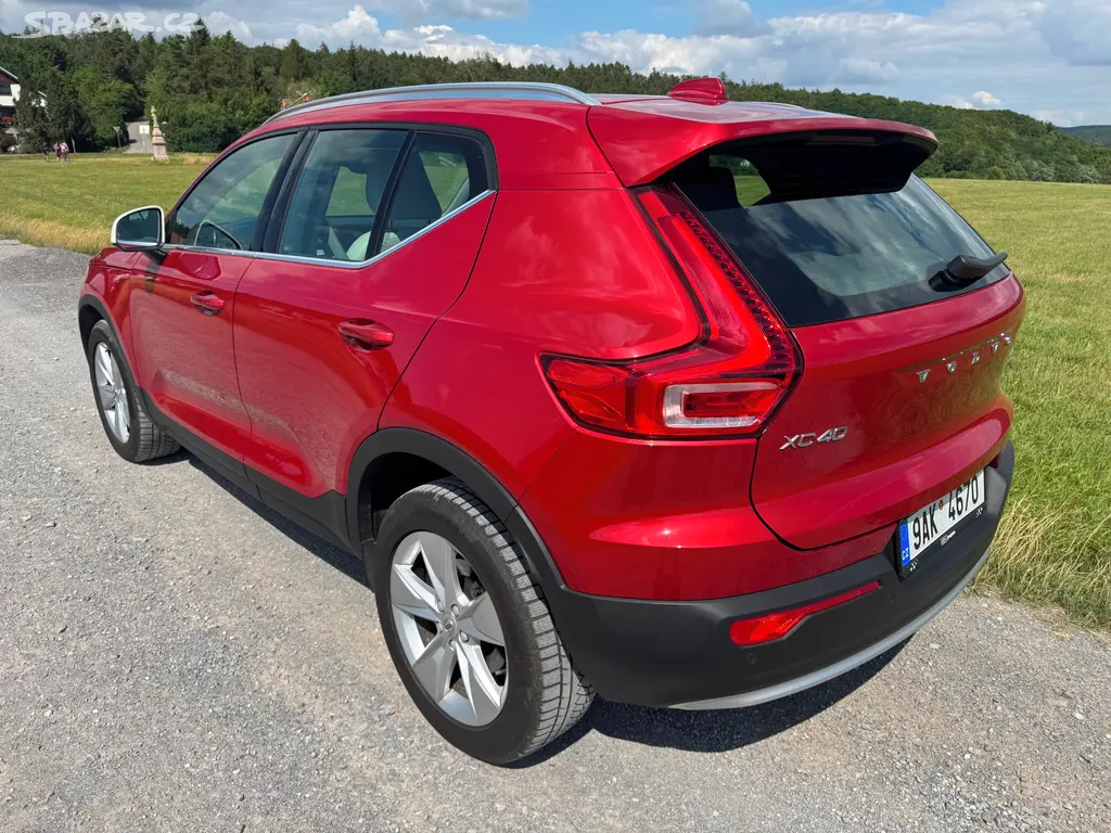 XC40 B4 BRIGHT+ 2.0 145kW ACC NAVI LED KAMERA ČR - fotka 4