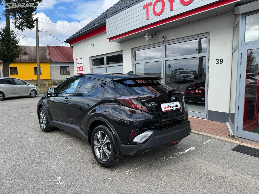 Toyota C-HR, 1.8 HSD Comfort Style - fotka 5