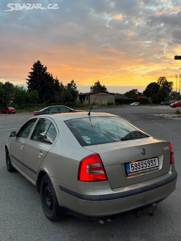 Škoda Octavia II 2.0tdi - fotka 2