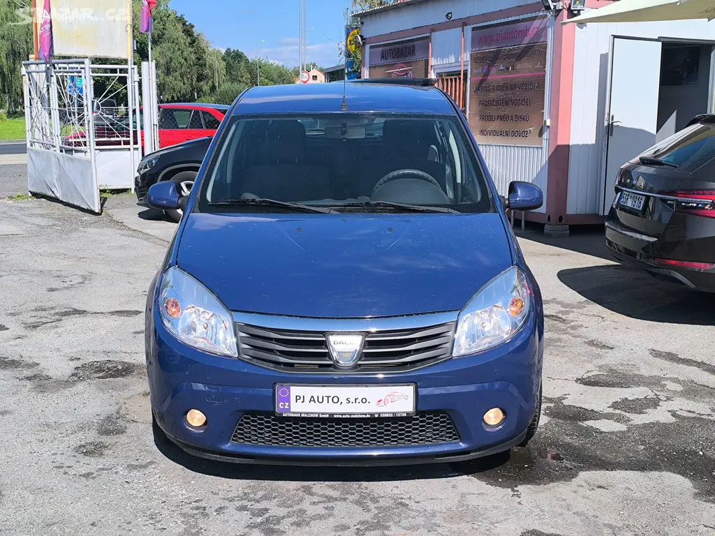 Dacia Sandero 1.6 MPi 64kW Laureate ,Tažné,2maj - fotka 2