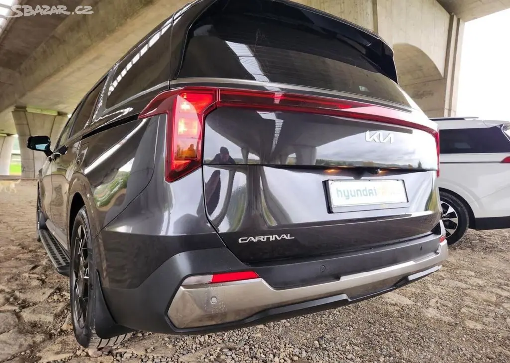Kia Carnival 2.2-NOVÝ MODEL-7míst - fotka 6
