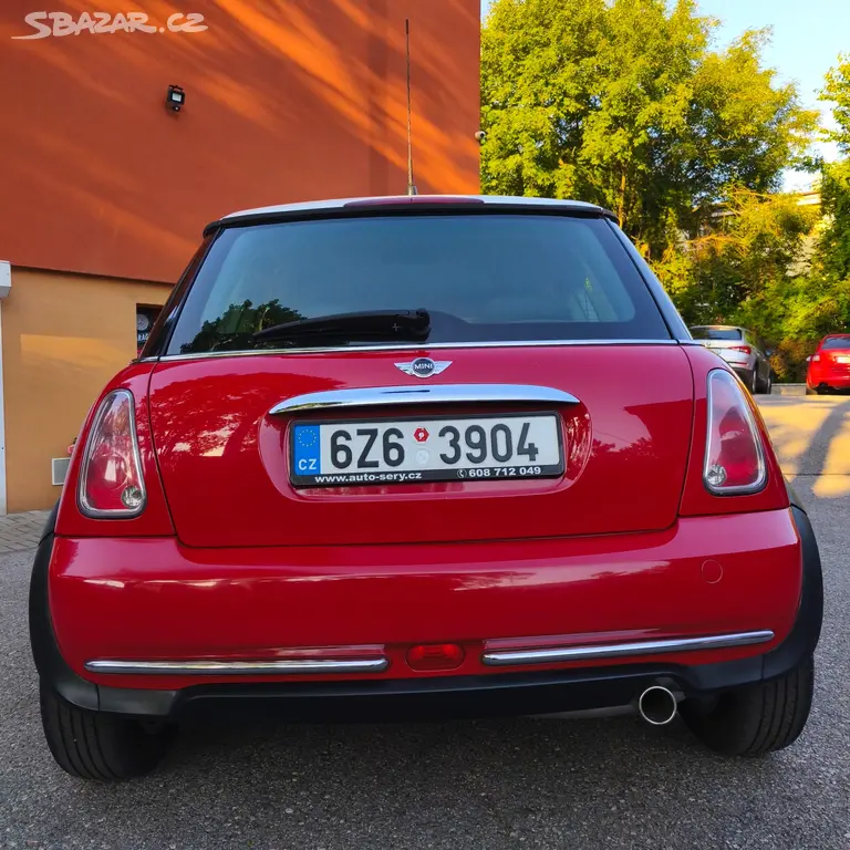 Mini One 1.6 benzín 66kw, 94000km - fotka 4