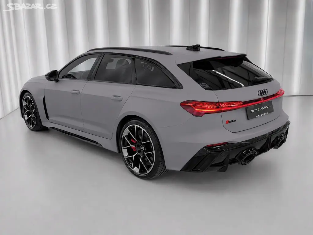 Audi RS5, AVANT QUATTRO 470 kW, 285 KM/H - fotka 4