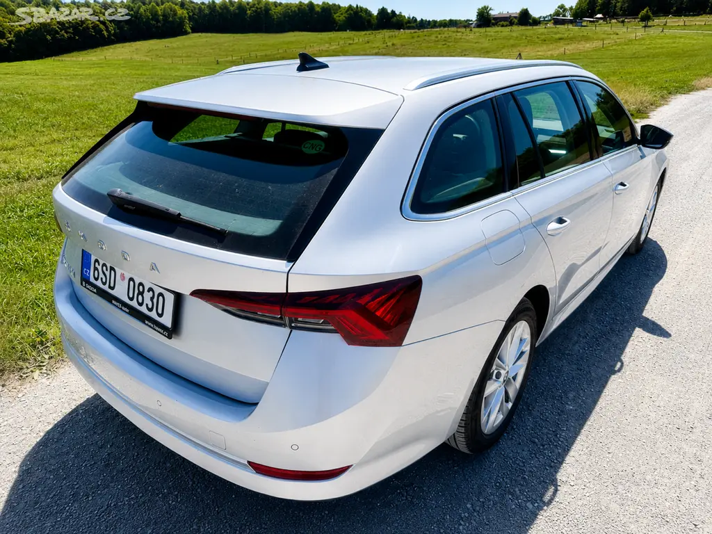 OCTAVIA IV 1.5TSI 96kW DSG CNG STYLE+ LED ČR - fotka 3