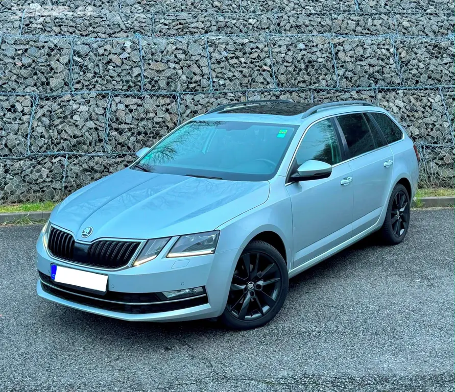 Škoda OCTAVIA III 1,6TDI 85kW DSG LED NAVI 2017