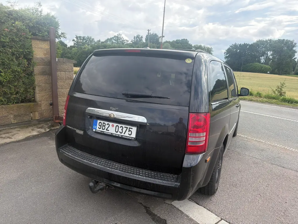 Chrysler Town Country 3,8 LPG RT Limited 2007 - fotka 5