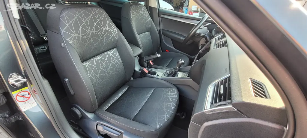 Škoda Octavia kombi 2,0TDi 110kW DSG 4x4 FuLLeD - fotka 6