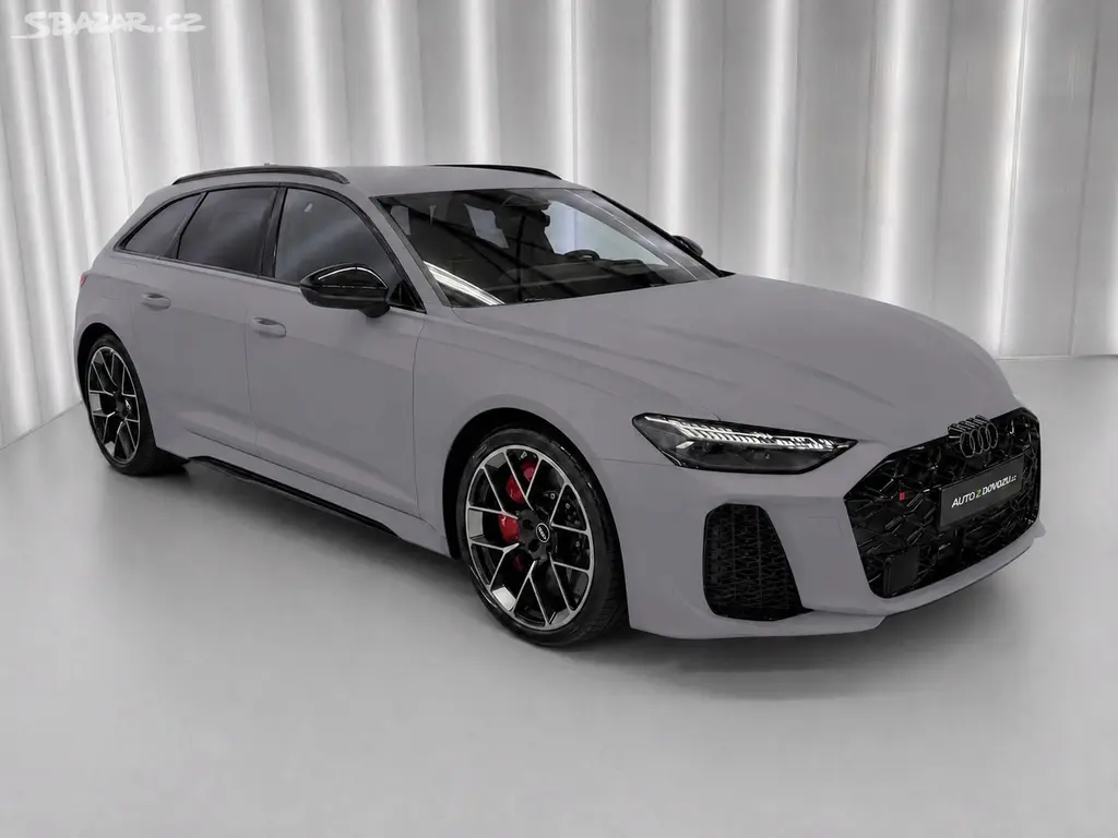 Audi RS5, AVANT QUATTRO 470 kW, 285 KM/H - fotka 3