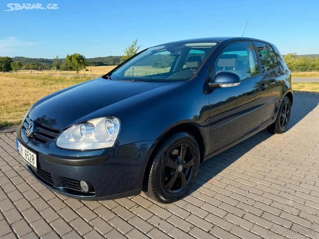 VW GOLF 5 1.6 75kW/KLIMA/SENZORY/STK/BEZ KOROZE