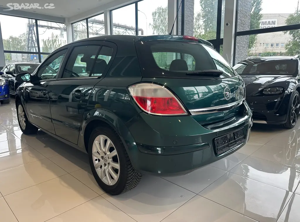 Opel Astra, 1.8 benzin, automat - fotka 5