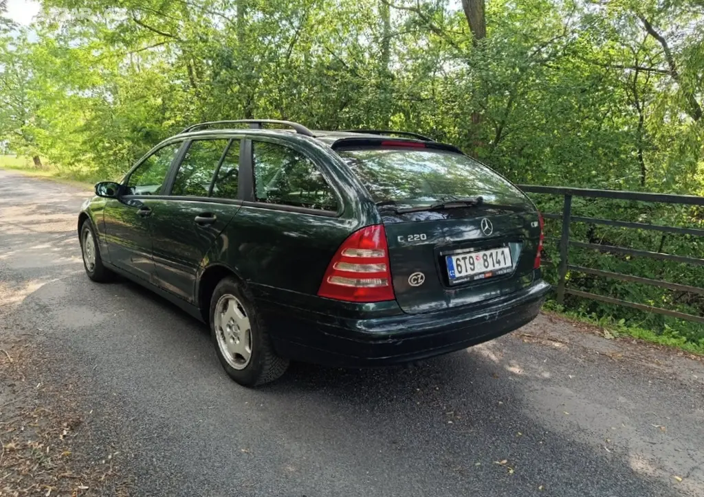 Mercedes-Benz C220 Cdi - fotka 3