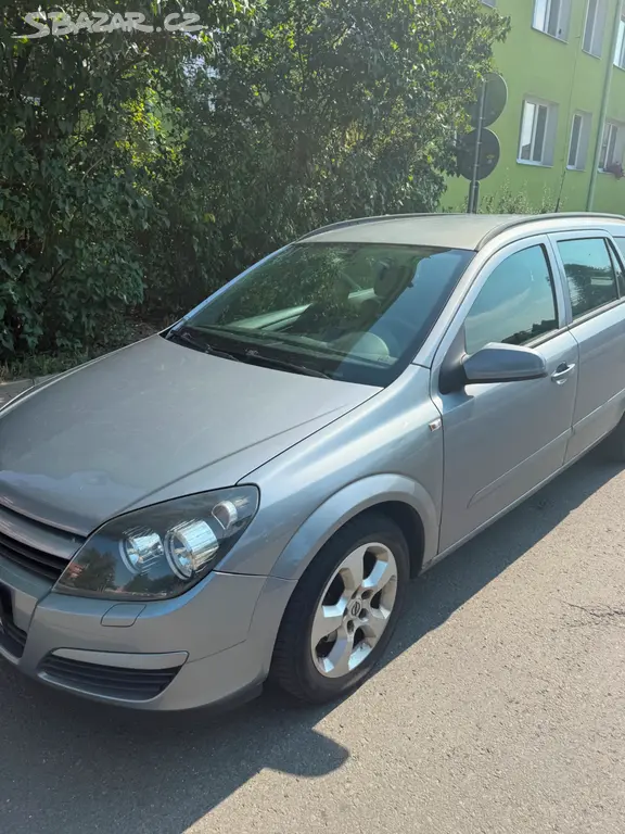Opel Astra H - fotka 5