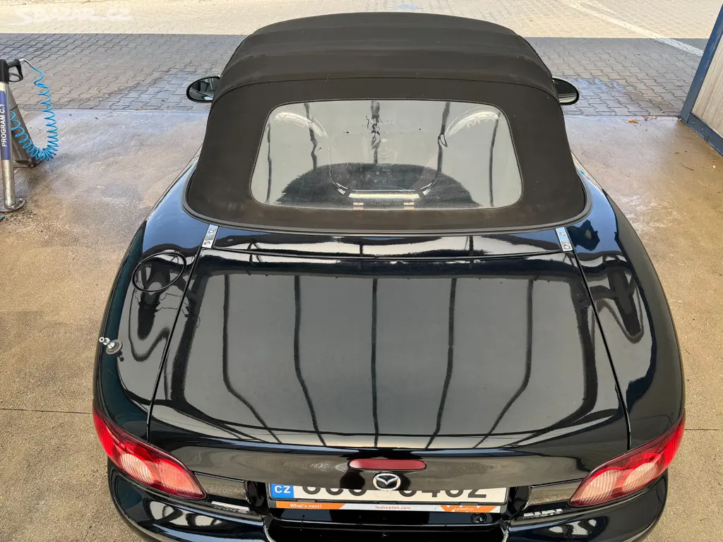 Mazda MX-5 NBFL 1.6 81 kW 2002 - fotka 4