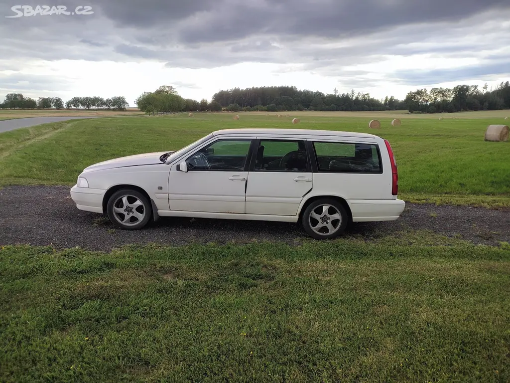 Volvo V70 T5 2.0 Turbo Benzin 226koní manuál LPG - fotka 6