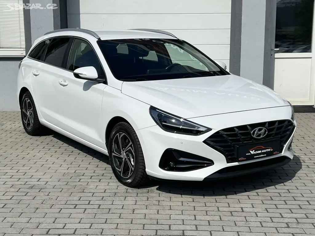 Náhled: Hyundai i30, 1.6CRDi 85kW SMART 1.MAJITEL