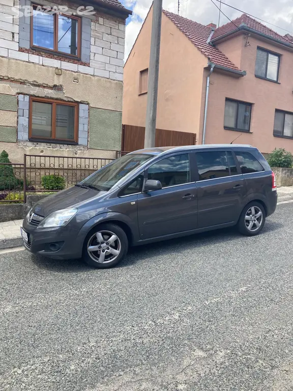 Náhled: Opel Zafira 2010