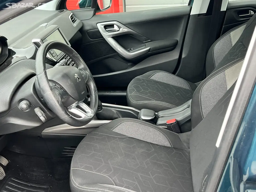 Peugeot 2008 1,2 PureTech | 1.majitel | 64 tis. km - fotka 5