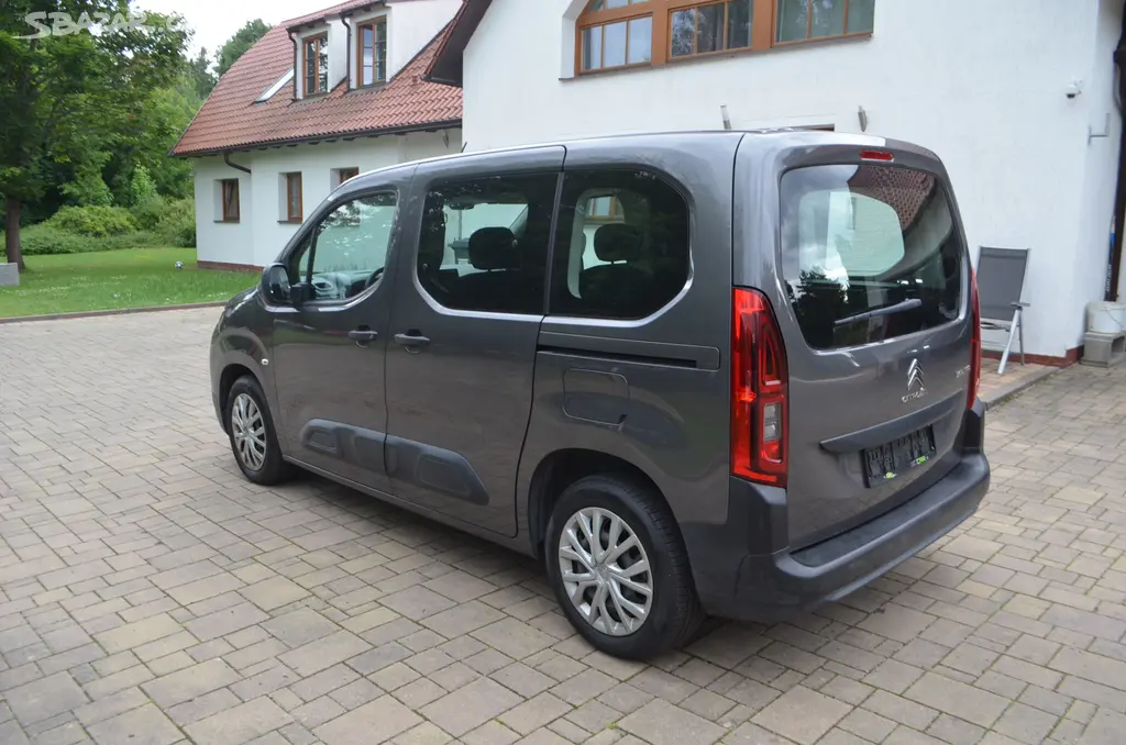 PRODÁM CITROEN BERLINGO 1.2 BENZIN 110PSMODEL 2020 - fotka 6