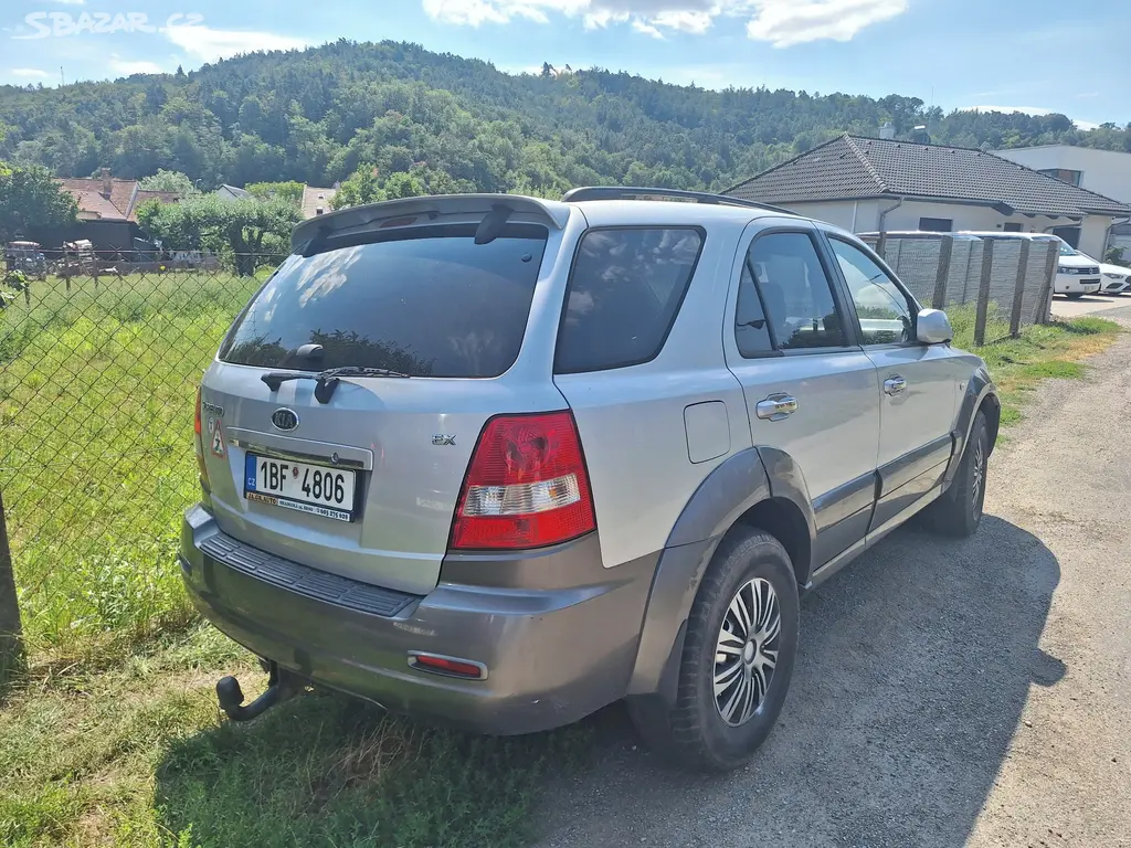 KIA Sorento 2006 103 kW, klepe motor - fotka 4