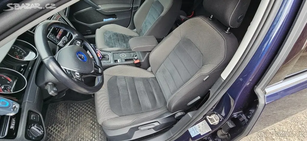 Volkswagen Golf Variant 1,4 7 CNG BLUEMOTION - fotka 4