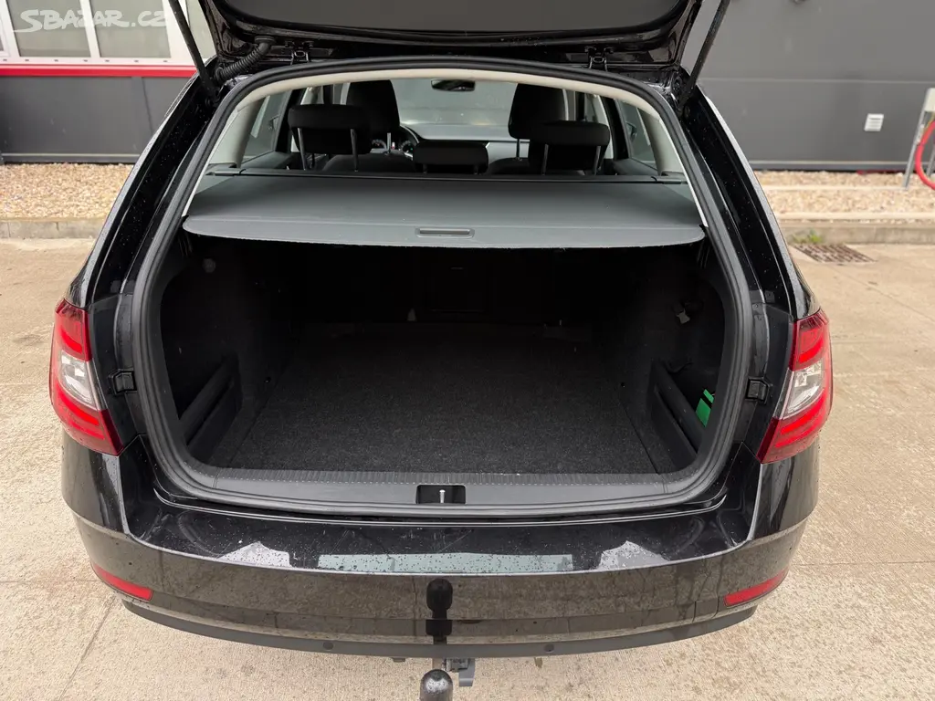 Škoda Octavia Combi 2.0 TDI 110 kW DSG, LED, TAŽNÉ - fotka 6