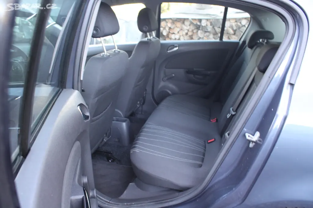 Opel Corsa 1,2i Klimatizace, Servisní kniha - fotka 6