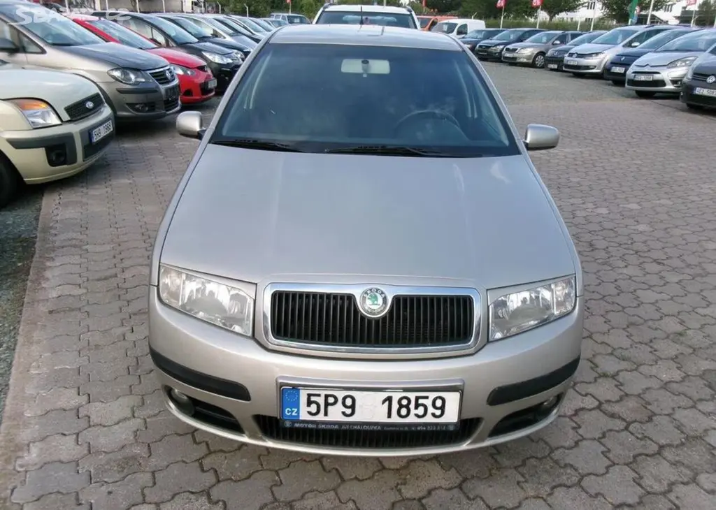 Škoda Fabia 1.4i CZ,klima,2x kola benzín manuální - fotka 2
