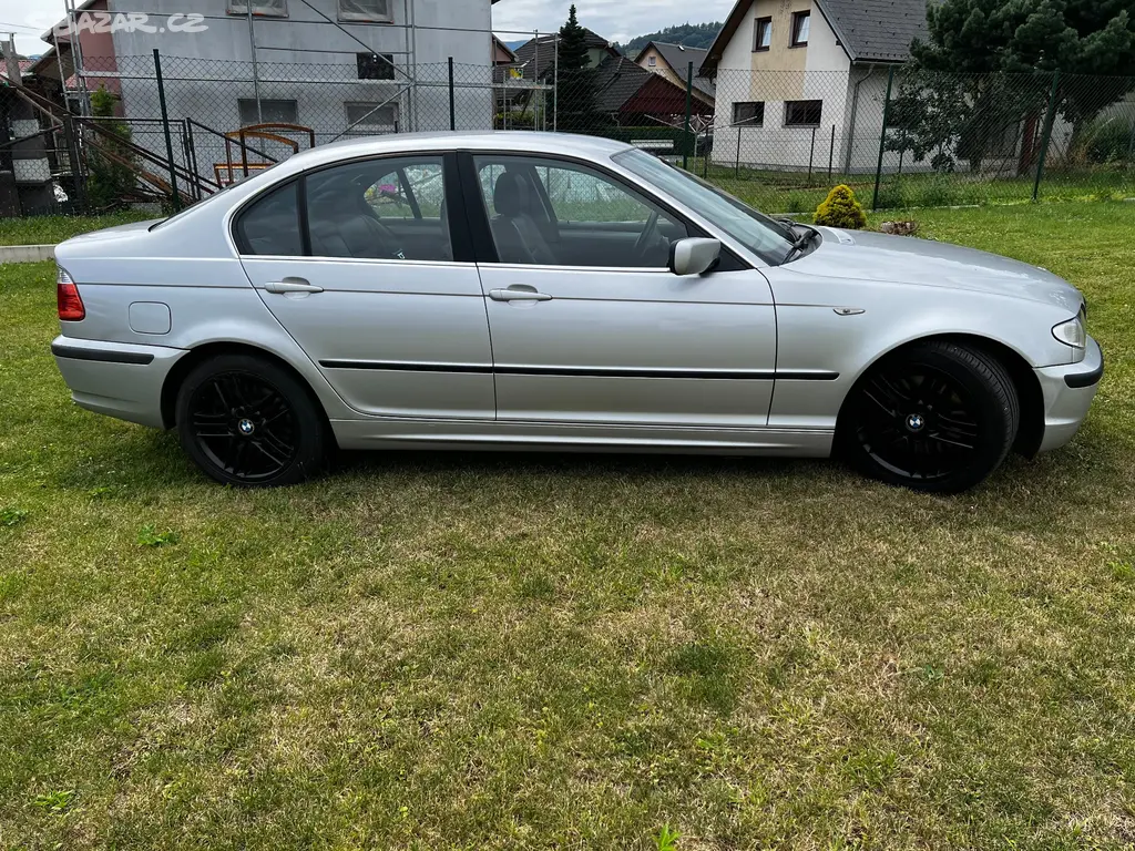 BMW Řada 3 330i M-PAKET KŮŽE ALU SERVISKA ! - fotka 4