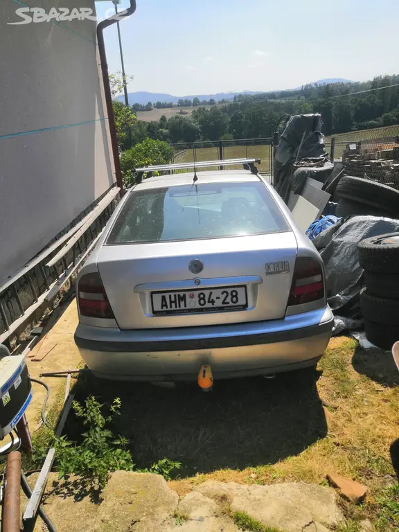 Škoda Octavia 1.6 - fotka 3